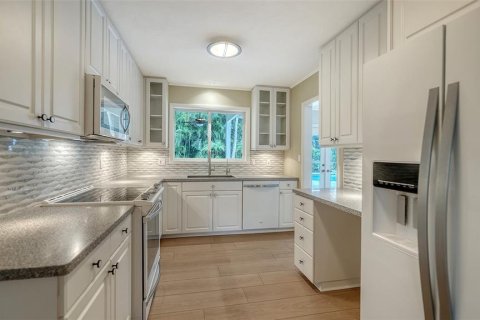 Купить виллу или дом в Сарасота, Флорида 5 комнат, 200.67м2, № 1902160 - фото 15