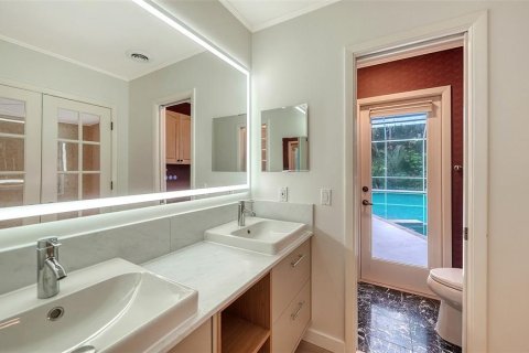 Купить виллу или дом в Сарасота, Флорида 5 комнат, 200.67м2, № 1902160 - фото 23
