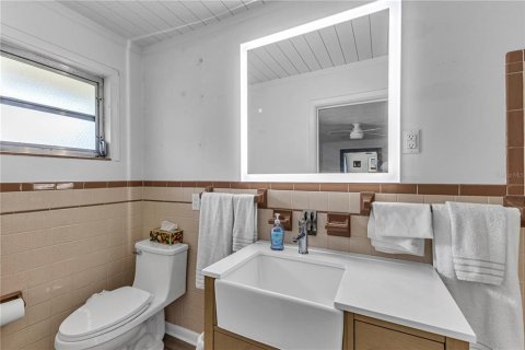 Casa en venta en Astor, Florida, 3 dormitorios, 217.39 m2 № 2217828 - foto 25