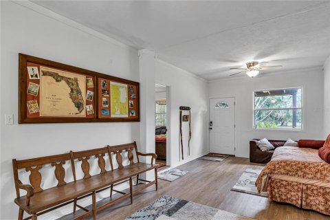 Casa en venta en Astor, Florida, 3 dormitorios, 217.39 m2 № 2217828 - foto 16
