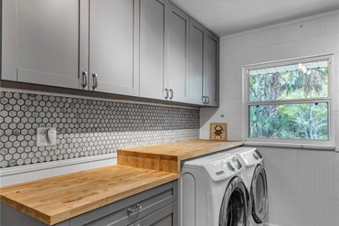 Casa en venta en Astor, Florida, 3 dormitorios, 217.39 m2 № 2217828 - foto 14