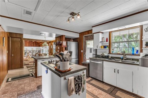 Casa en venta en Astor, Florida, 3 dormitorios, 217.39 m2 № 2217828 - foto 13