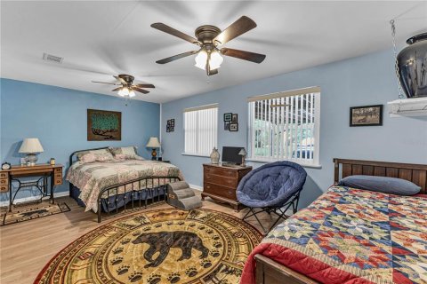 Casa en venta en Astor, Florida, 3 dormitorios, 217.39 m2 № 2217828 - foto 18