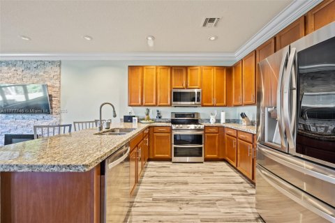 Villa ou maison à vendre à Miami, Floride: 4 chambres, 219.34 m2 № 1862247 - photo 13