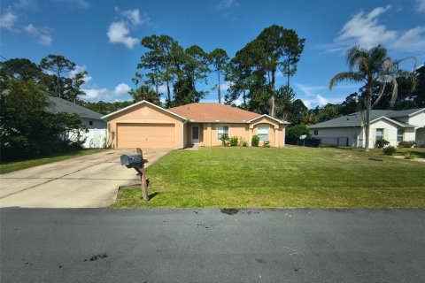 Villa ou maison à Palm Coast, Floride 4 chambres, 178.47 m2 № 2397014