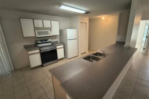 Villa ou maison à louer à Palm Coast, Floride: 4 chambres, 178.47 m2 № 2397014 - photo 6