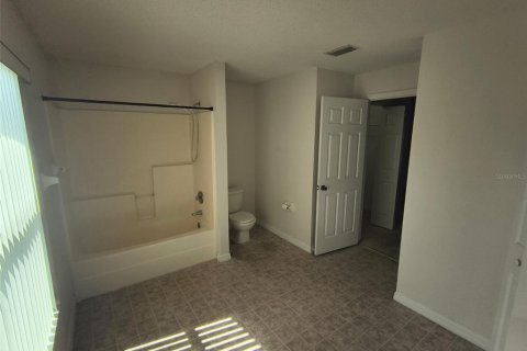 Villa ou maison à louer à Palm Coast, Floride: 4 chambres, 178.47 m2 № 2397014 - photo 10