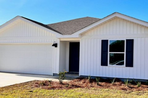 House in Crestview, Florida 3 bedrooms, 118.17 sq.m. № 560961 - photo 1