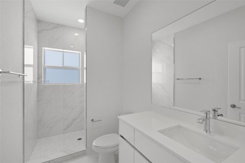 Townhouse in Miami, Florida 5 bedrooms № 1893246 - photo 26
