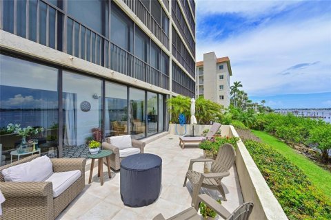 Condominio en venta en Bradenton, Florida, 2 dormitorios, 100.33 m2 № 1796776 - foto 19