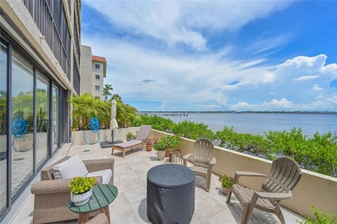 Condominio en venta en Bradenton, Florida, 2 dormitorios, 100.33 m2 № 1796776 - foto 18
