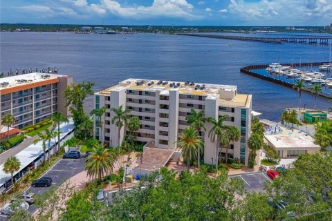 Condominio en venta en Bradenton, Florida, 2 dormitorios, 100.33 m2 № 1796776 - foto 3