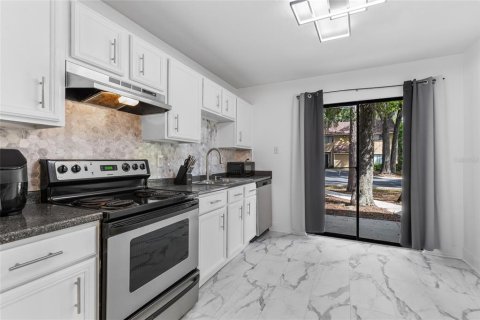 Condominio en venta en Gainesville, Florida, 3 dormitorios, 139.35 m2 № 1796764 - foto 11