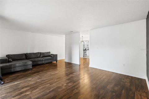 Condominio en venta en Gainesville, Florida, 3 dormitorios, 139.35 m2 № 1796764 - foto 17