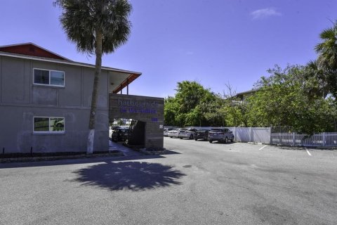 Condo in Daytona Beach, Florida, 2 bedrooms  № 1534272 - photo 2