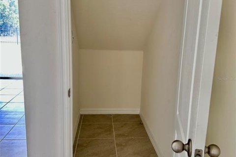 Touwnhouse à louer à Howey-in-the-Hills, Floride: 3 chambres, 154.22 m2 № 2402888 - photo 7
