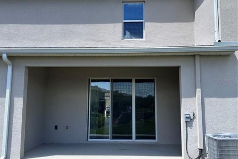 Touwnhouse à louer à Howey-in-the-Hills, Floride: 3 chambres, 154.22 m2 № 2402888 - photo 8