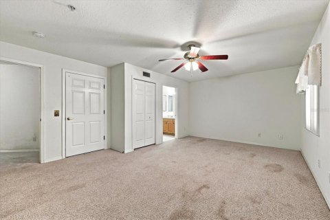 Touwnhouse à vendre à Madeira Beach, Floride: 4 chambres, 190.91 m2 № 2149708 - photo 9