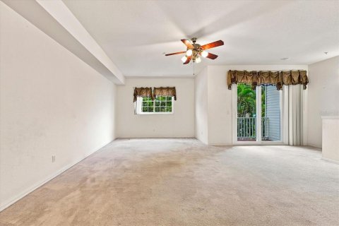 Touwnhouse à vendre à Madeira Beach, Floride: 4 chambres, 190.91 m2 № 2149708 - photo 16