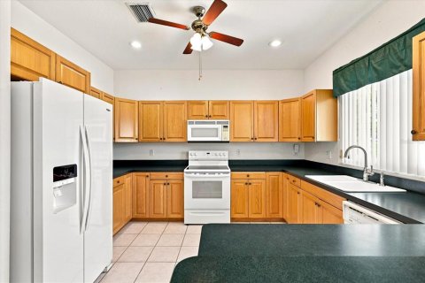 Touwnhouse à vendre à Madeira Beach, Floride: 4 chambres, 190.91 m2 № 2149708 - photo 27