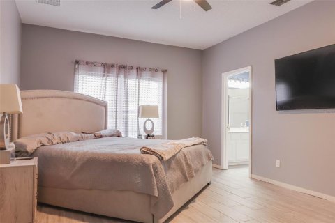 House in Orlando, Florida 4 bedrooms, 185.8 sq.m. № 1570000 - photo 17