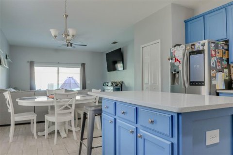 House in Orlando, Florida 4 bedrooms, 185.8 sq.m. № 1570000 - photo 11
