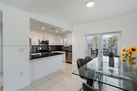 Купить таунхаус в Хомстед, Флорида 4 спальни, 137.12м2, № 1976149 - фото 5