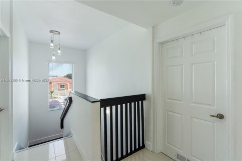 Купить таунхаус в Хомстед, Флорида 4 спальни, 137.12м2, № 1976149 - фото 18