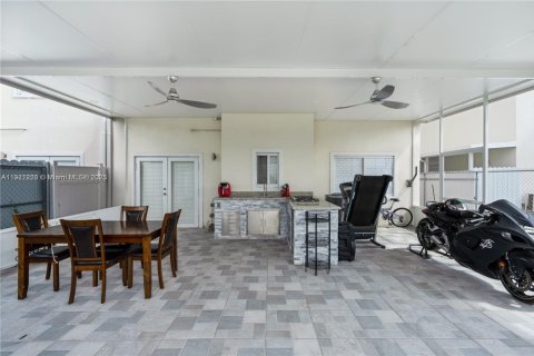 Купить таунхаус в Хомстед, Флорида 4 спальни, 137.12м2, № 1976149 - фото 13