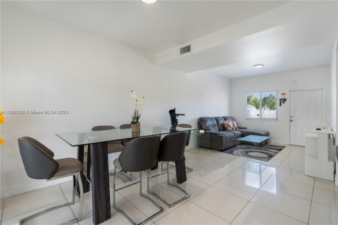 Купить таунхаус в Хомстед, Флорида 4 спальни, 137.12м2, № 1976149 - фото 8