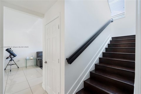 Купить таунхаус в Хомстед, Флорида 4 спальни, 137.12м2, № 1976149 - фото 16
