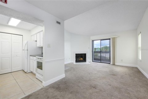 Condo in Casselberry, Florida, 1 bedroom  № 1813643 - photo 11