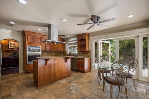 Casa en venta en Windermere, Florida, 4 dormitorios, 328.87 m2 № 2228332 - foto 13