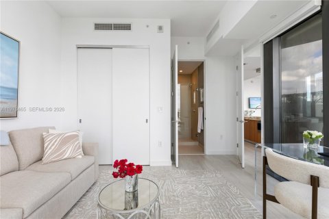 Купить кондоминиум в Майами, Флорида 2 спальни, 102.84м2, № 2079291 - фото 27