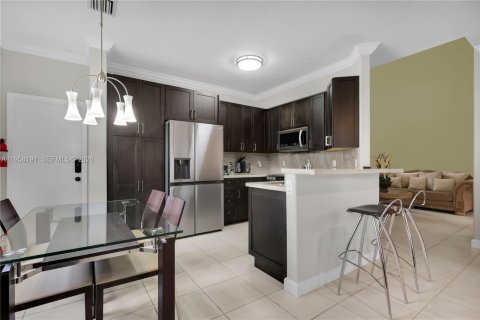 Купить таунхаус в Мирамар, Флорида 3 спальни, 173.63м2, № 2020351 - фото 5