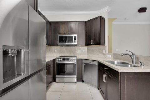 Купить таунхаус в Мирамар, Флорида 3 спальни, 173.63м2, № 2020351 - фото 3