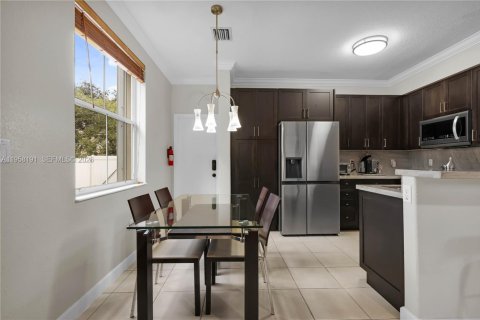 Купить таунхаус в Мирамар, Флорида 3 спальни, 173.63м2, № 2020351 - фото 4