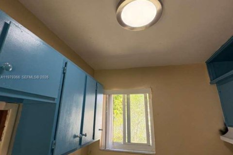 House in Hollywood, Florida 2 bedrooms, 71.35 sq.m. № 2043994 - photo 13