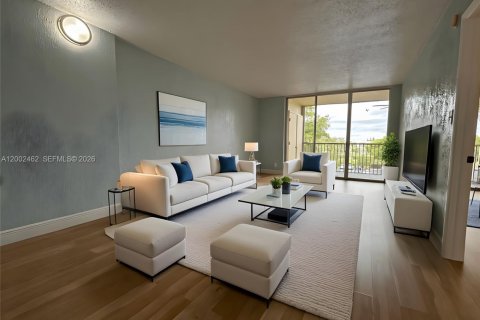 Condominio en Lauderdale Lakes, Florida, 2 dormitorios  № 2067868