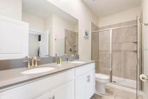 Villa ou maison à vendre à Kissimmee, Floride: 8 chambres, 398.46 m2 № 2388861 - photo 18