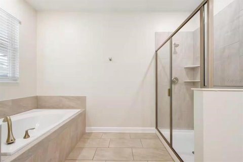 Villa ou maison à vendre à Kissimmee, Floride: 8 chambres, 398.46 m2 № 2388861 - photo 11