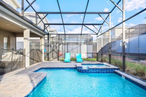 Villa ou maison à vendre à Kissimmee, Floride: 8 chambres, 398.46 m2 № 2388861 - photo 28