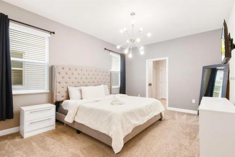 Villa ou maison à vendre à Kissimmee, Floride: 8 chambres, 398.46 m2 № 2388861 - photo 21