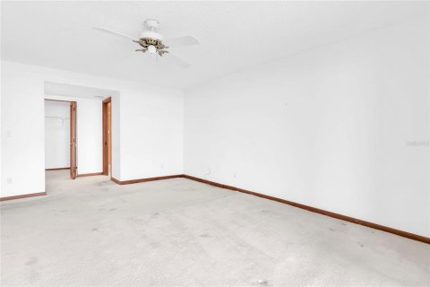 Condo in Saint Pete Beach, Florida, 2 bedrooms  № 1826458 - photo 9
