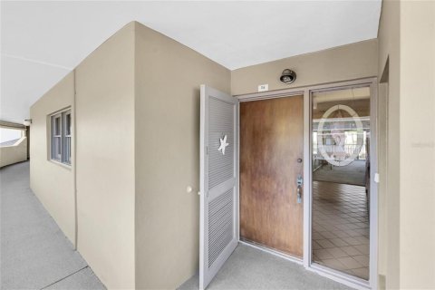 Condo in Saint Pete Beach, Florida, 2 bedrooms  № 1826458 - photo 3
