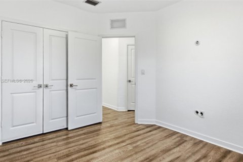 Touwnhouse à vendre à Homestead, Floride: 4 chambres, 178.74 m2 № 2401597 - photo 18