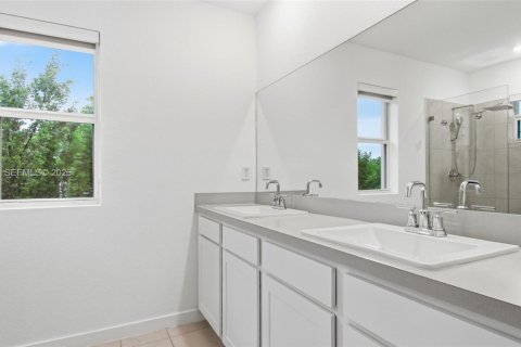 Touwnhouse à vendre à Homestead, Floride: 4 chambres, 178.74 m2 № 2401597 - photo 25
