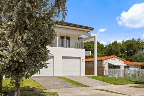 Townhouse in Miami, Florida 3 bedrooms, 188.68 sq.m. № 1994290 - photo 2