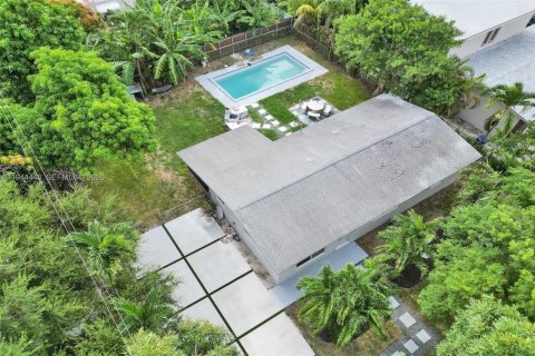 Casa en venta en Miami, Florida, 3 dormitorios, 94.02 m2 № 2001734 - foto 16