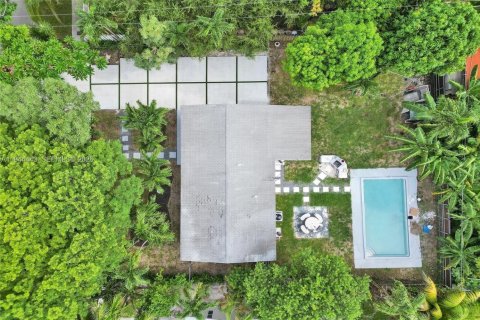 Casa en venta en Miami, Florida, 3 dormitorios, 94.02 m2 № 2001734 - foto 14